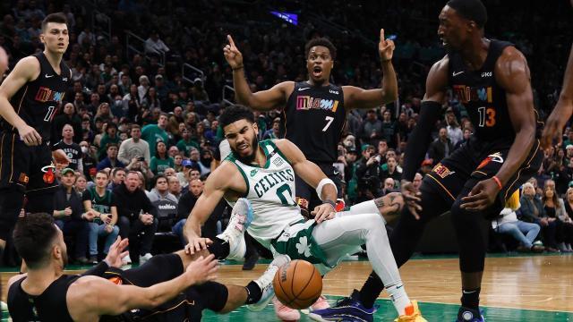 九游用户空间-不敌热火再度暴露致命短板 关键球仍是绿军老大难